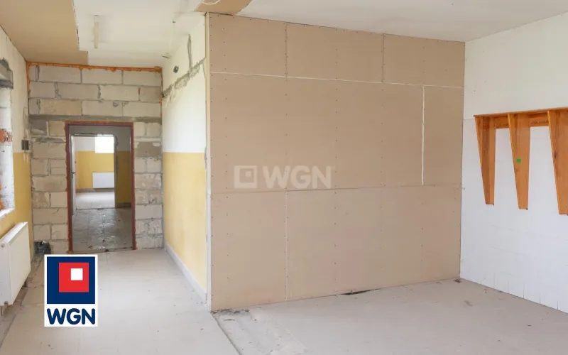 Lokal biurowy na  sprzedaż Mogilno - Na sprzedaż budynek biurowo- socjalny + teren inwestycyjny 6,997,0 m2, Mogilno